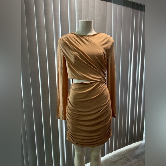 🌸BOUTIQUE abito cutted dress ✨ - Picture 11 of 15